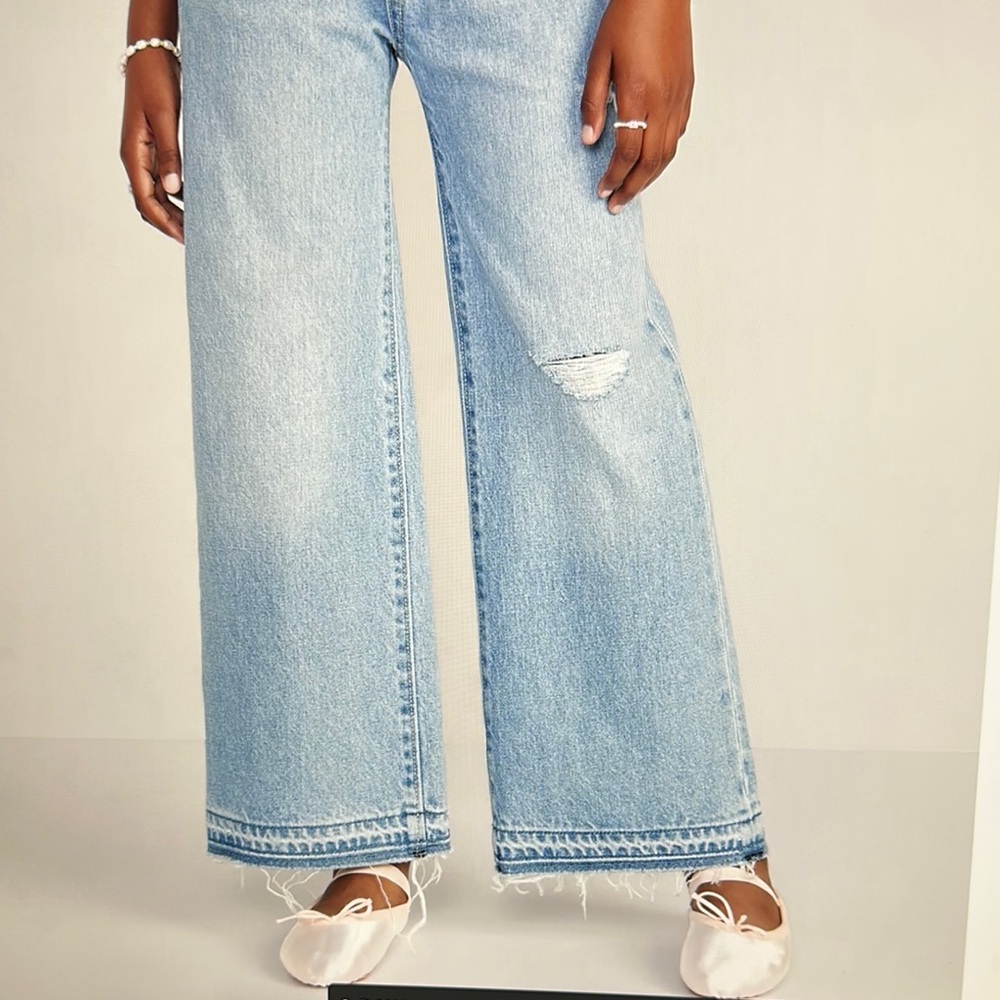 Old Navy Kids Light Blue Jeans - Picture 5 of 5